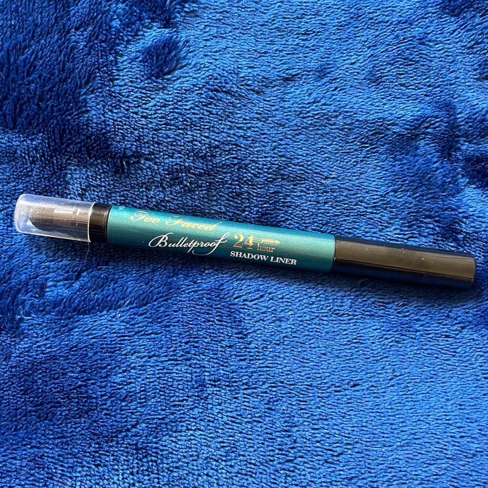 Too Faced Bulletproof shadow liner in Get Lucky